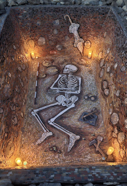 Bobcat E27 and the Bronze Age in the Czech Republic